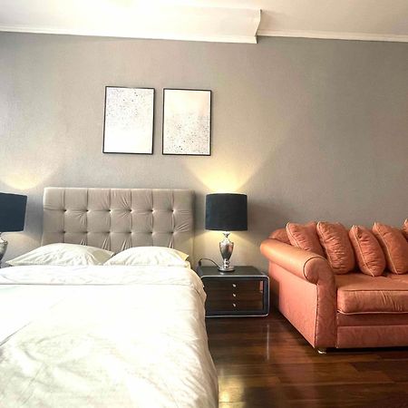 Ferienwohnung Куліша 41, Помешкання В Центрі Біля Тц Форум Lemberg Exterior foto