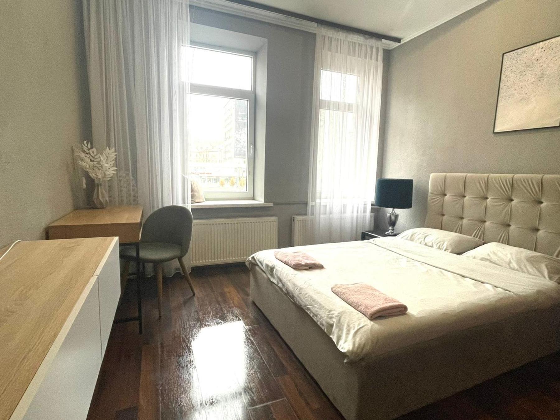 Ferienwohnung Куліша 41, Помешкання В Центрі Біля Тц Форум Lemberg Exterior foto